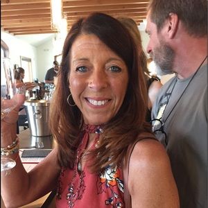 Meet your Posher, Lori